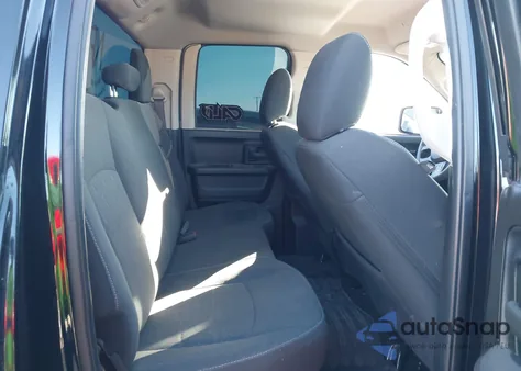 2024 Ram 1500 Classic Tradesman 4X4 6'4 Box z USA, uszkodzony, nr VIN 1C6RR7FT4RS160494